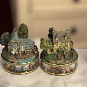 Vintage Pair of Thomas Kinkade Music Boxes